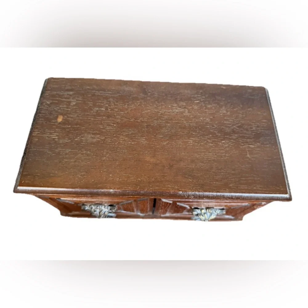 Vintage Japanese Jewelry Box w/‎ Lion's Heads Two Compartments Marked Red Liner
